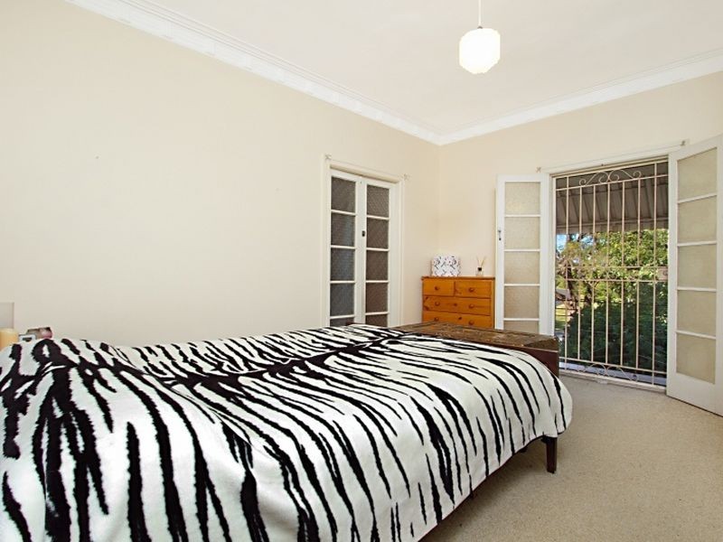 12 Woodrow Drive, Coorparoo QLD 4151