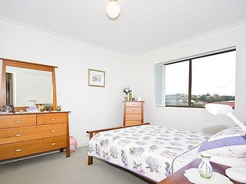 5/12 Durham Street, Coorparoo QLD 4151