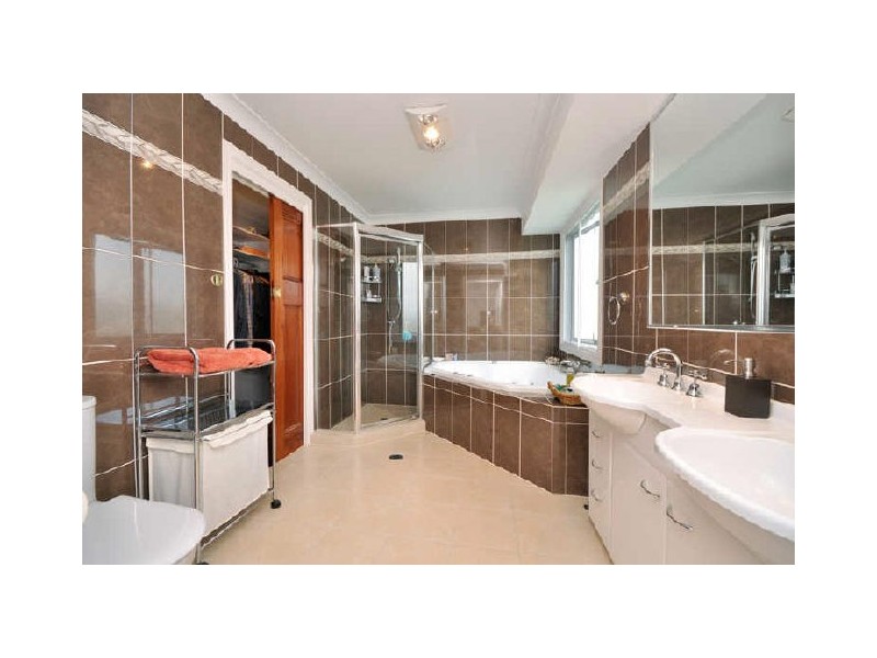 505 Old Cleveland Road, Camp Hill QLD 4152