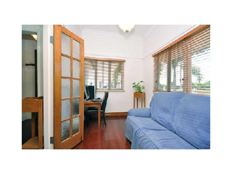 505 Old Cleveland Road, Camp Hill QLD 4152