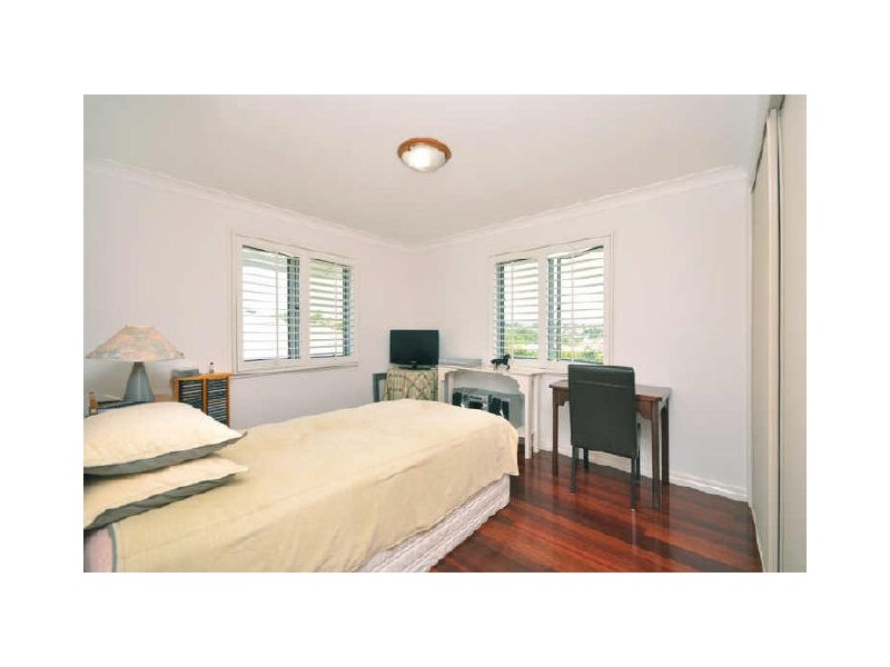 505 Old Cleveland Road, Camp Hill QLD 4152