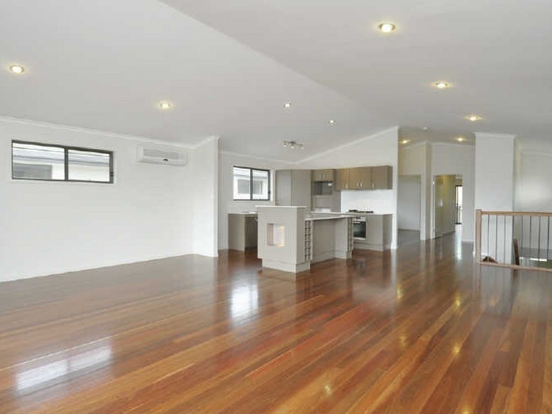 12 Salisbury Street, Coorparoo QLD 4151