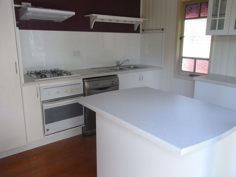 13A Thomas Street, Greenslopes QLD 4120