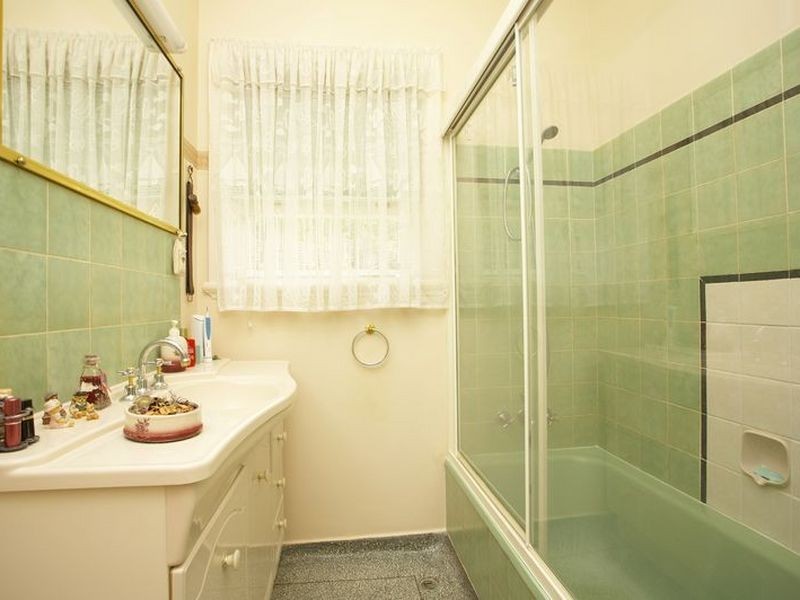 67 Macaulay Street, Coorparoo QLD 4151