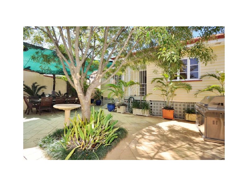 34 Lancaster Street, Coorparoo QLD 4151