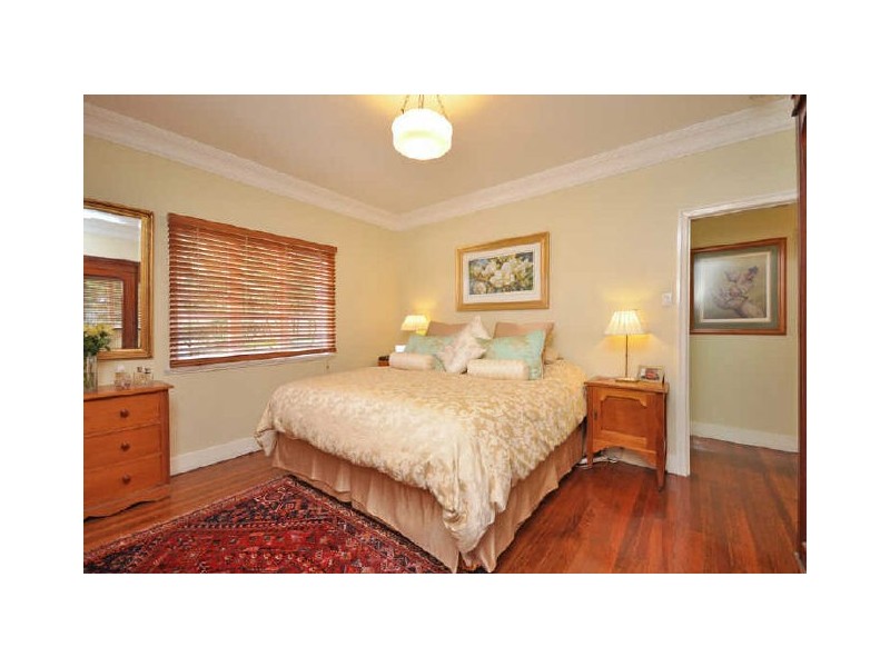 34 Lancaster Street, Coorparoo QLD 4151