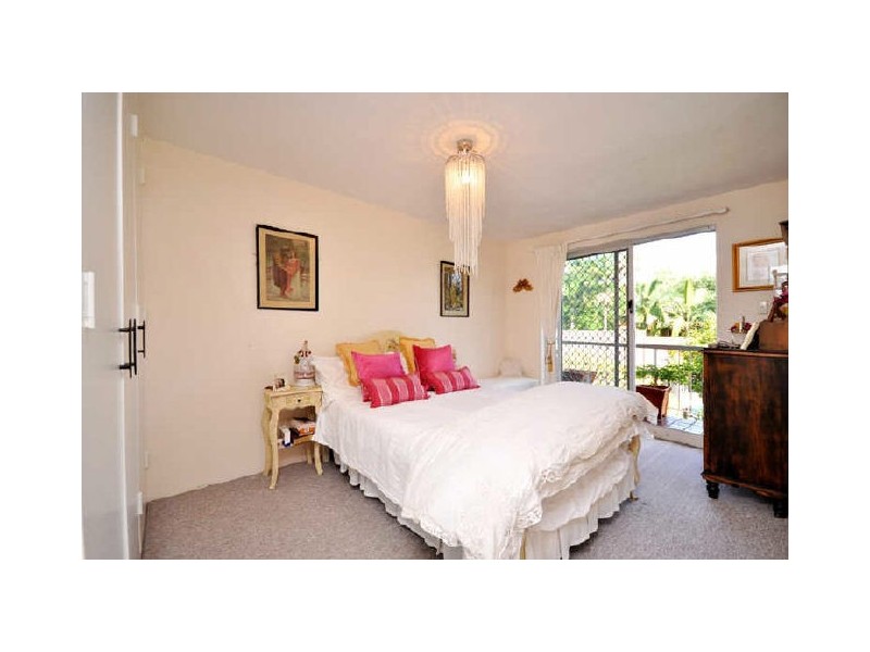 6/10 Stirrat Street, Coorparoo QLD 4151