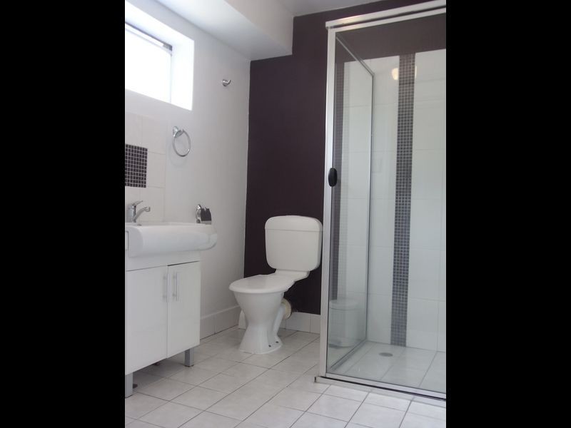 2/73 Chatsworth Road, Greenslopes QLD 4120