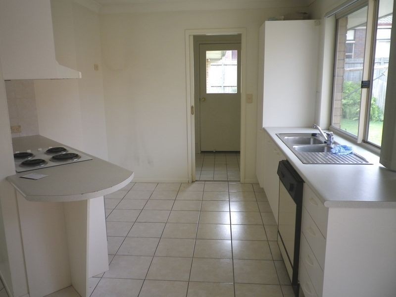 36 Summit Street, Belmont QLD 4153