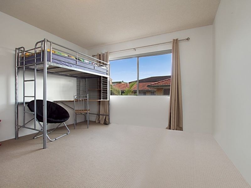 1/23 Robinson Street, Coorparoo QLD 4151