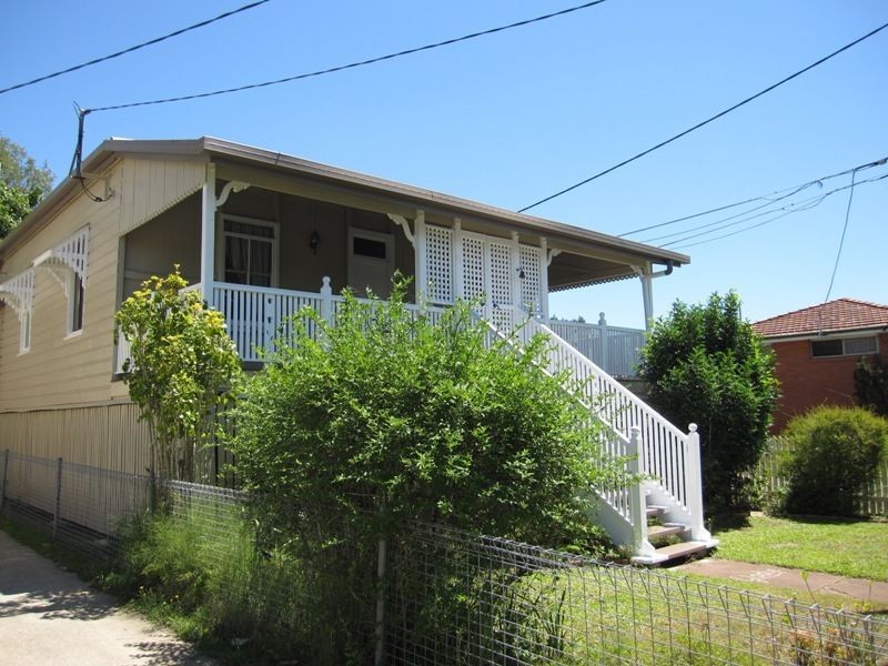 31 Gladstone Street, Coorparoo QLD 4151