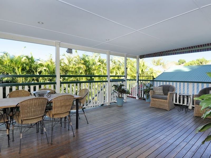 31 Pembroke Road, Coorparoo QLD 4151