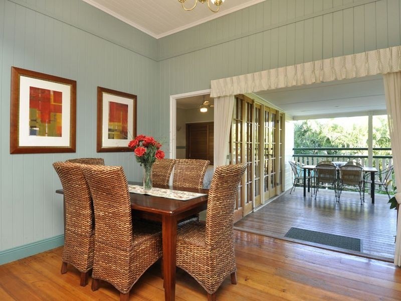 31 Pembroke Road, Coorparoo QLD 4151