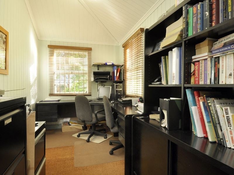 31 Pembroke Road, Coorparoo QLD 4151