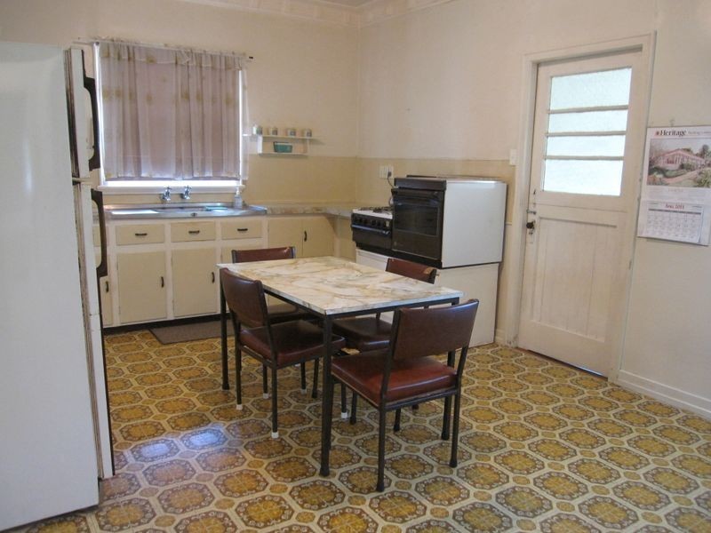 240 Bennetts Road, Norman Park QLD 4170