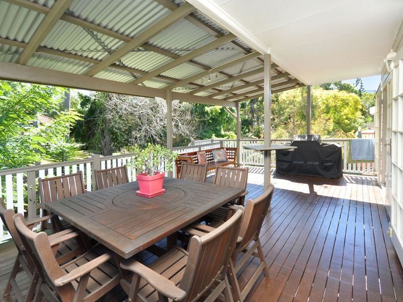 64 Brentnall Street, Norman Park QLD 4170