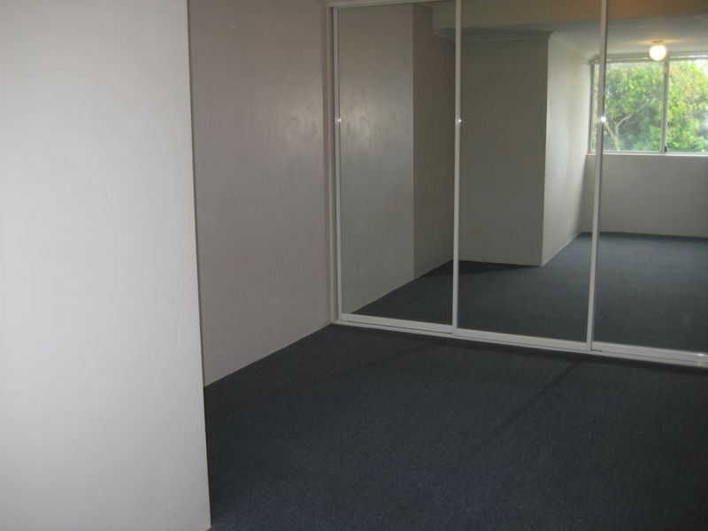 8/11 Shakespeare Street, Coorparoo QLD 4151