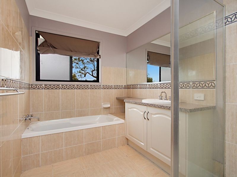 1272 Old Cleveland Road, Carindale QLD 4152