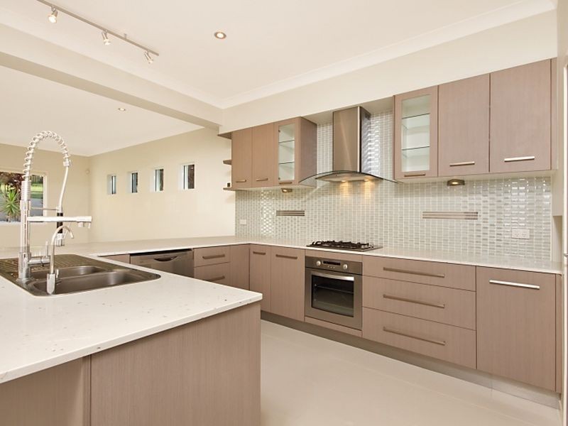 85 Woodville Place, Annerley QLD 4103