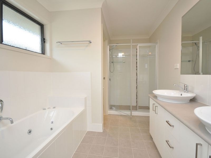 14 Salisbury Street, Coorparoo QLD 4151