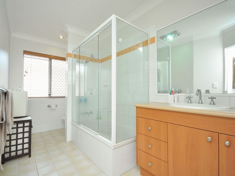 5/42 Nicklin Street, Coorparoo QLD 4151