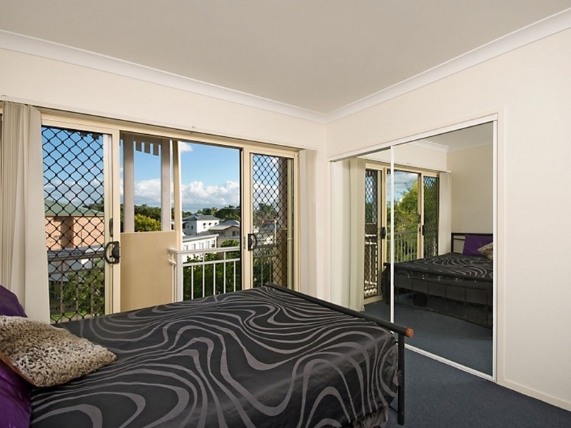 6/18 Jellicoe Street, Coorparoo QLD 4151