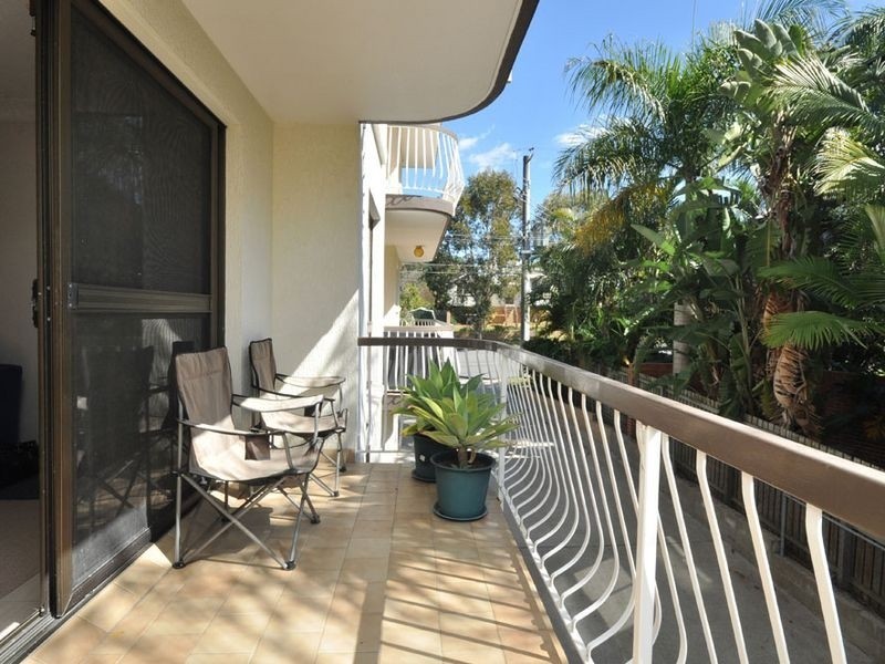 2/12 Durham Street, Coorparoo QLD 4151