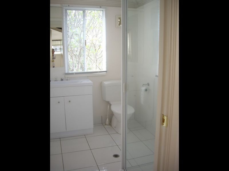 3 Ashfield Street, East Brisbane QLD 4169