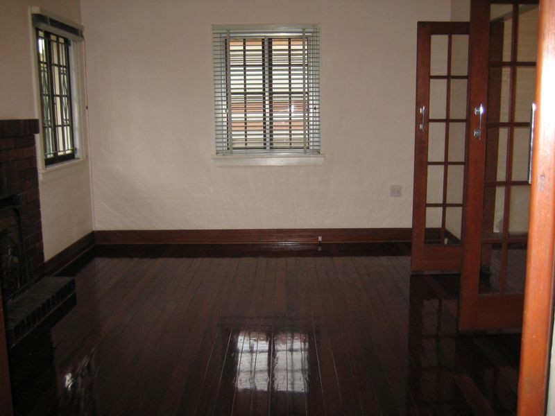 43 Woodrow Drive, Coorparoo QLD 4151