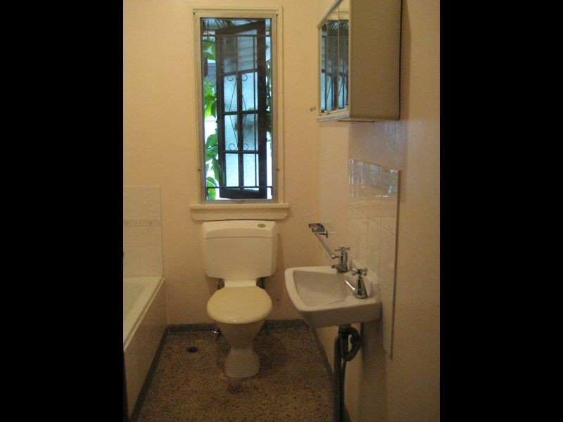 43 Woodrow Drive, Coorparoo QLD 4151