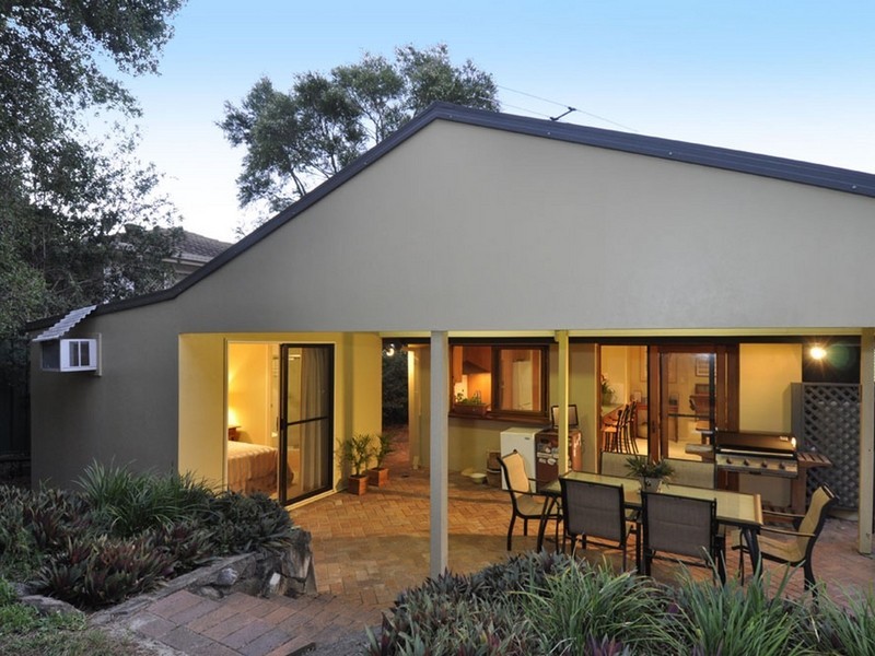 131 Sapphire Street, Holland Park QLD 4121