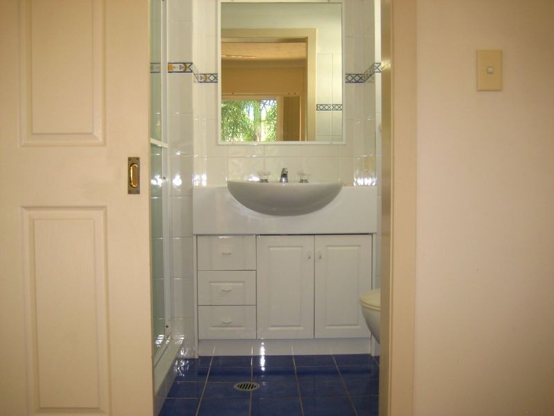 3/63 Mclay Street, Coorparoo QLD 4151