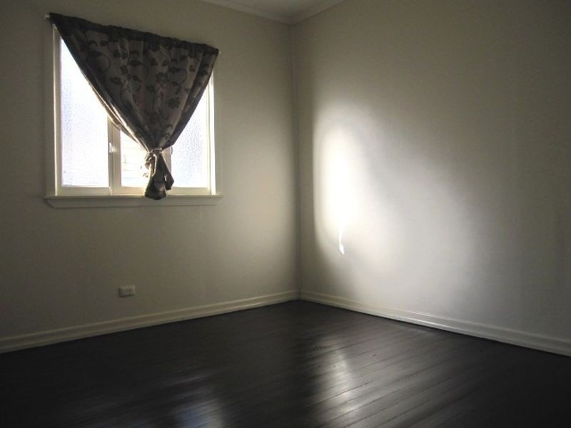 52 Pear Street, Greenslopes QLD 4120