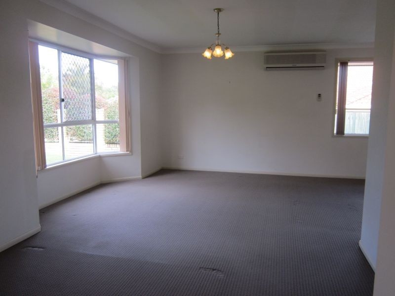 7 Piccadilly Place, Carindale QLD 4152