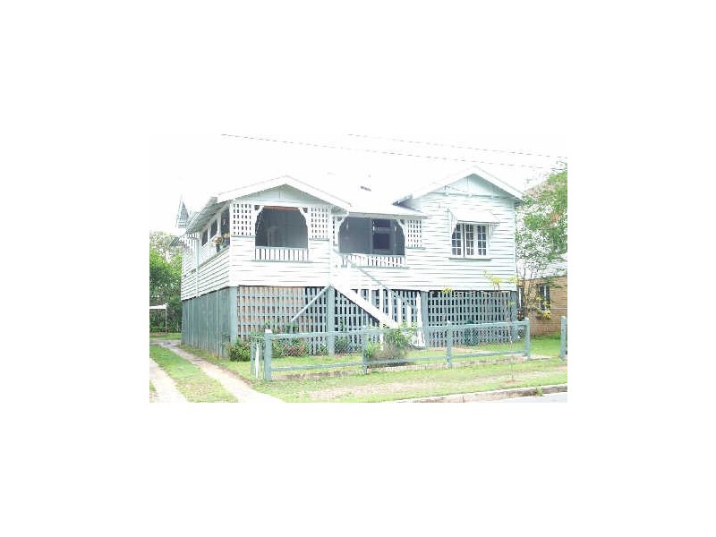 34 Cedar Street, Greenslopes QLD 4120