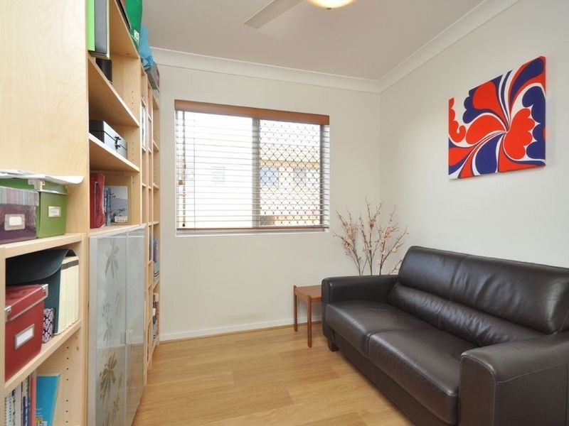 5/42 Nicklin Street, Coorparoo QLD 4151