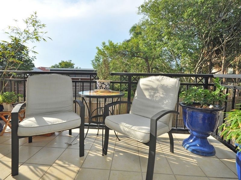 5/42 Nicklin Street, Coorparoo QLD 4151