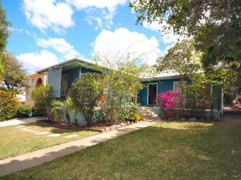 49 Henry Street, Greenslopes QLD 4120