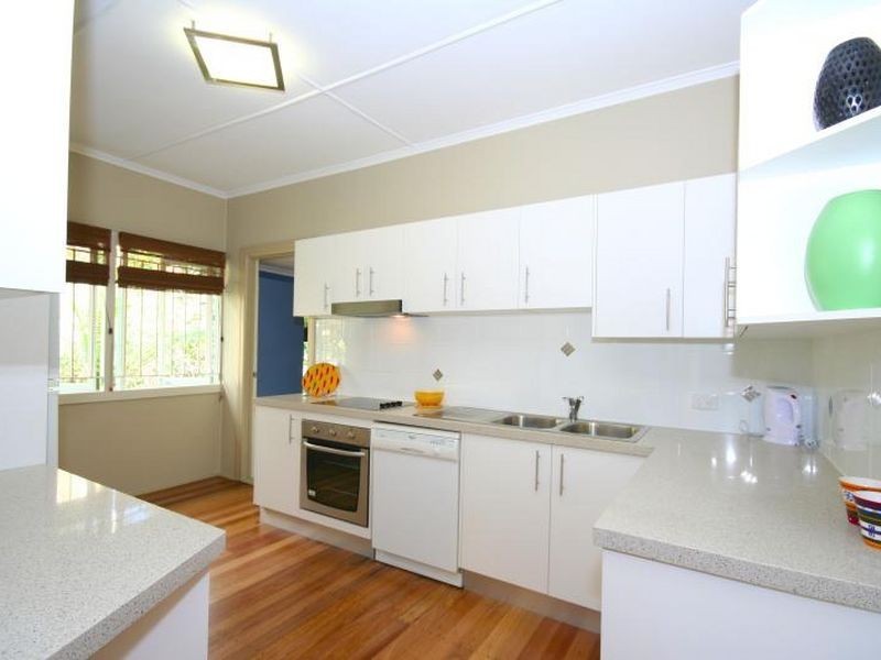 49 Henry Street, Greenslopes QLD 4120