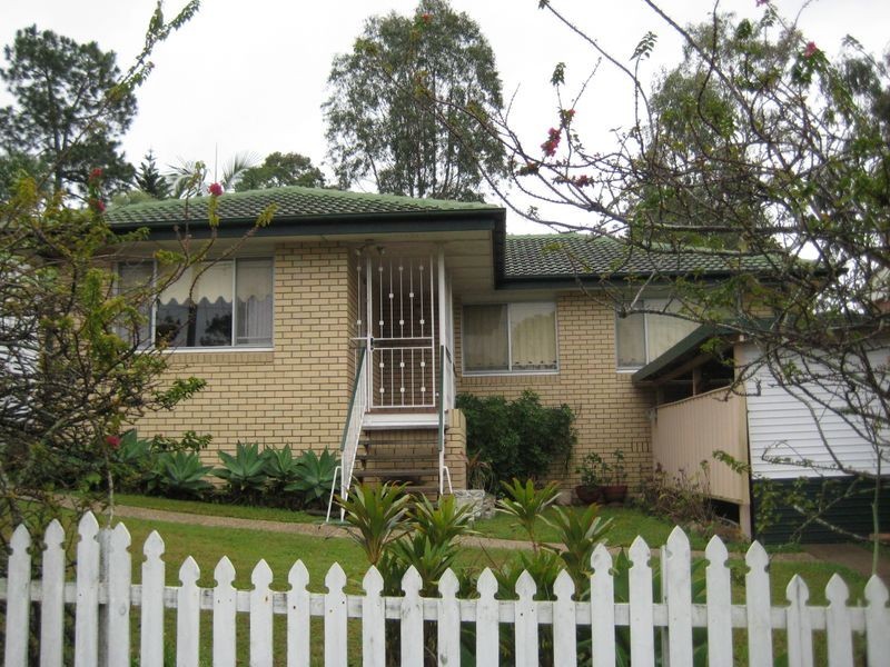 432 Nursery Road, Holland Park QLD 4121