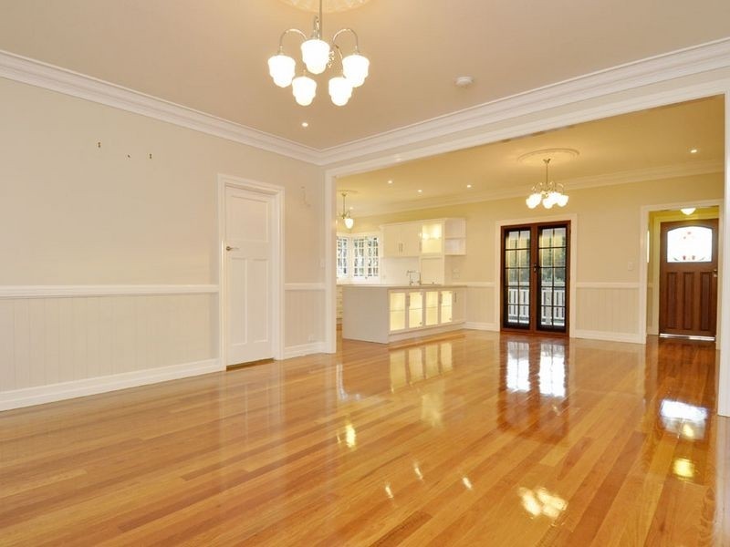 16 Dundee Street, Holland Park QLD 4121