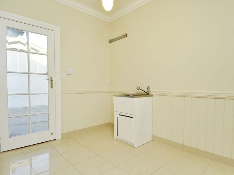 16 Dundee Street, Holland Park QLD 4121