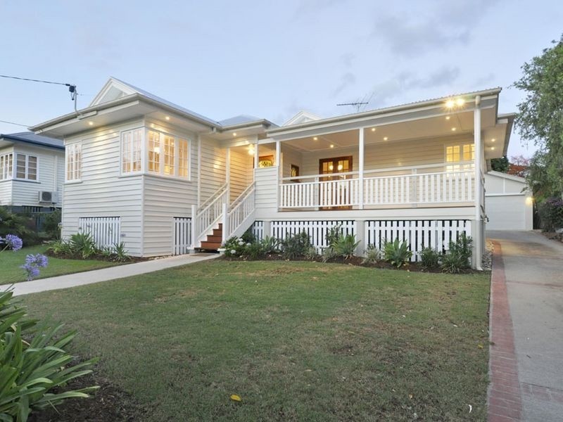 16 Dundee Street, Holland Park QLD 4121