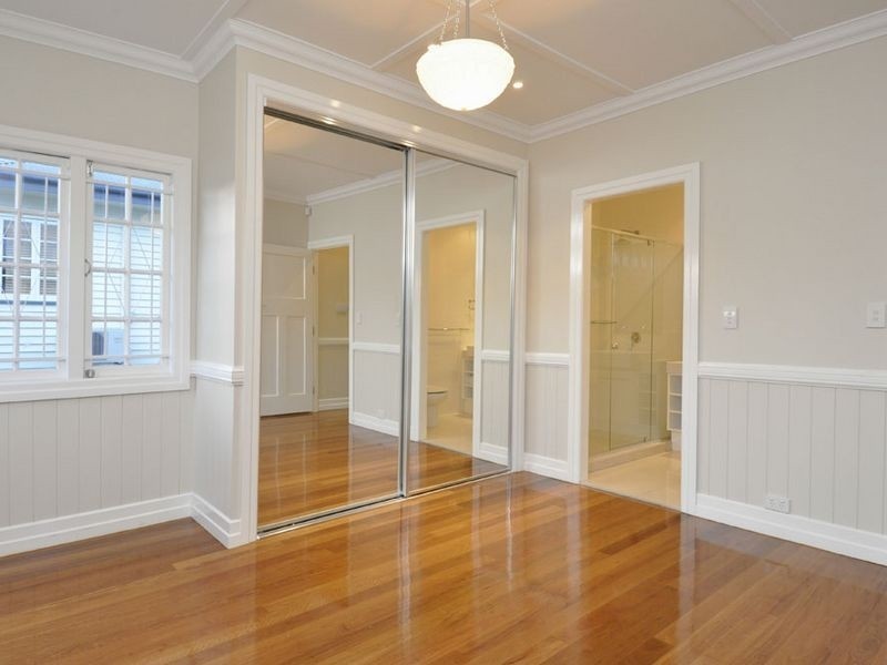 16 Dundee Street, Holland Park QLD 4121