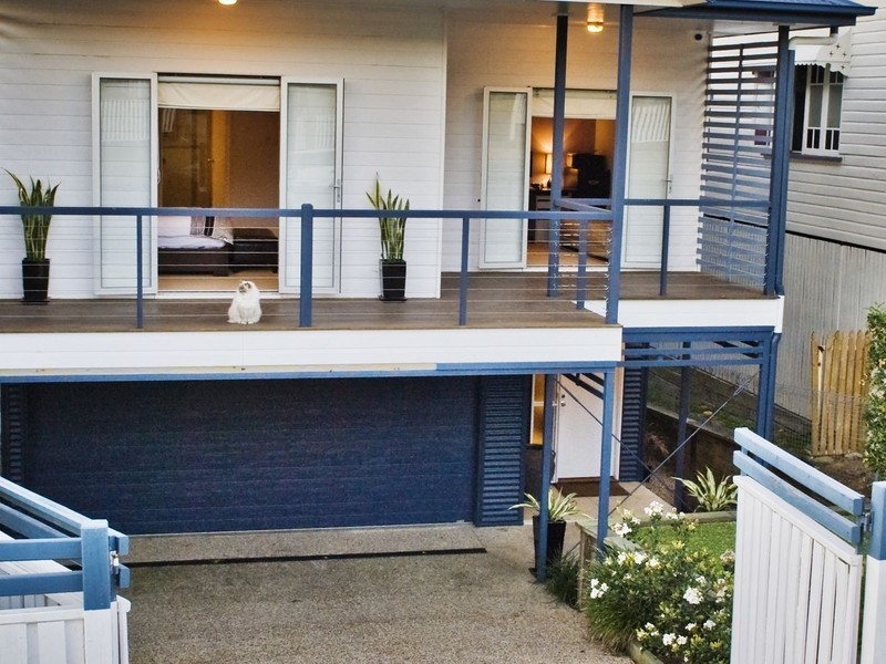 24 Donald Street, Camp Hill QLD 4152