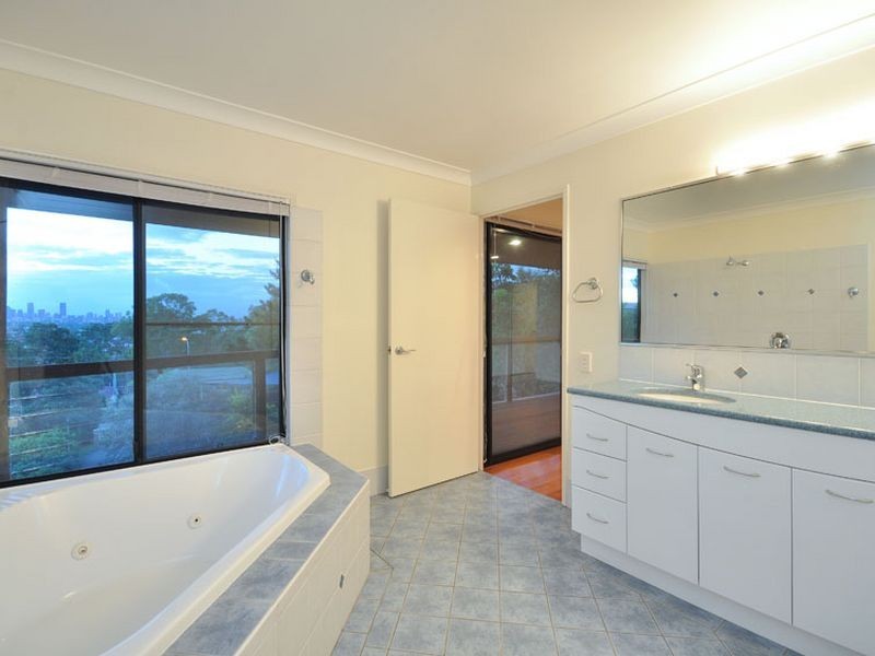 381 Chatsworth Road, Coorparoo QLD 4151