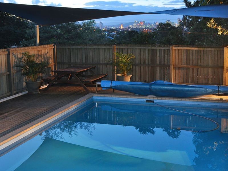 381 Chatsworth Road, Coorparoo QLD 4151