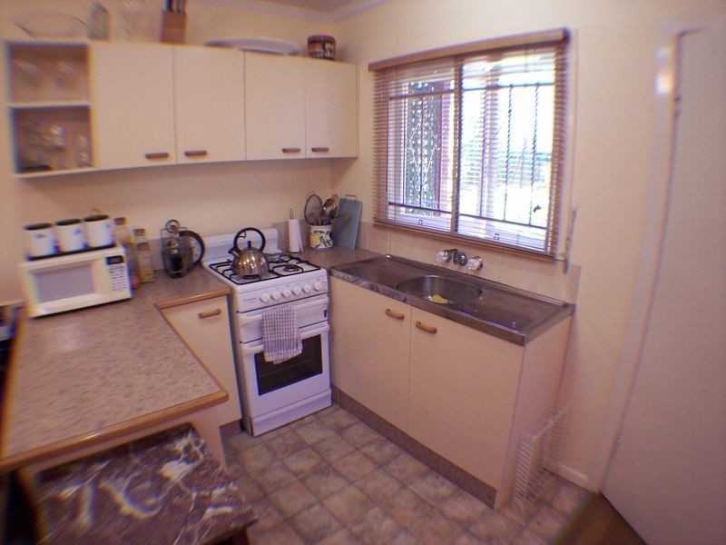 2/13 Gladstone Street, Coorparoo QLD 4151