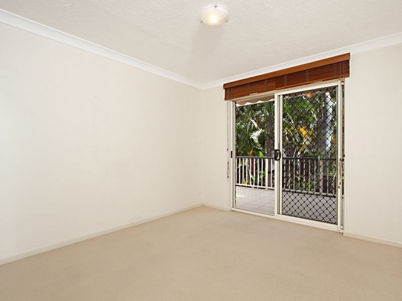 3/18 Dorinda Street, Greenslopes QLD 4120