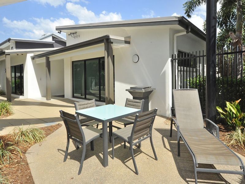 1406/16 Surbiton Court, Carindale QLD 4152